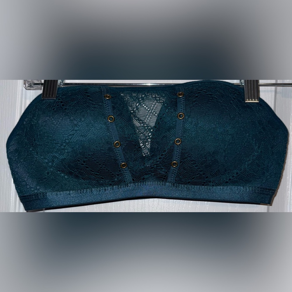 Teal Lace Strapless Bandeau Bra Size 36/80